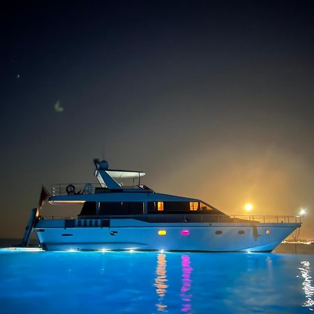 ホテル Riti Yacht Kalkara エクステリア 写真