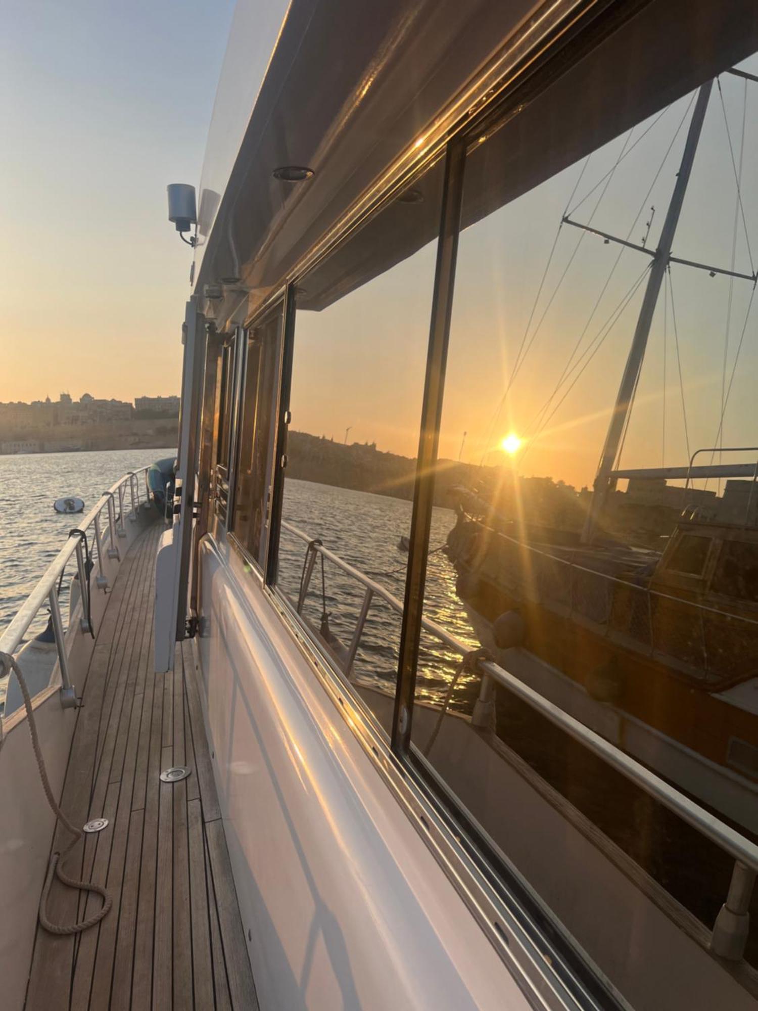 ホテル Riti Yacht Kalkara エクステリア 写真
