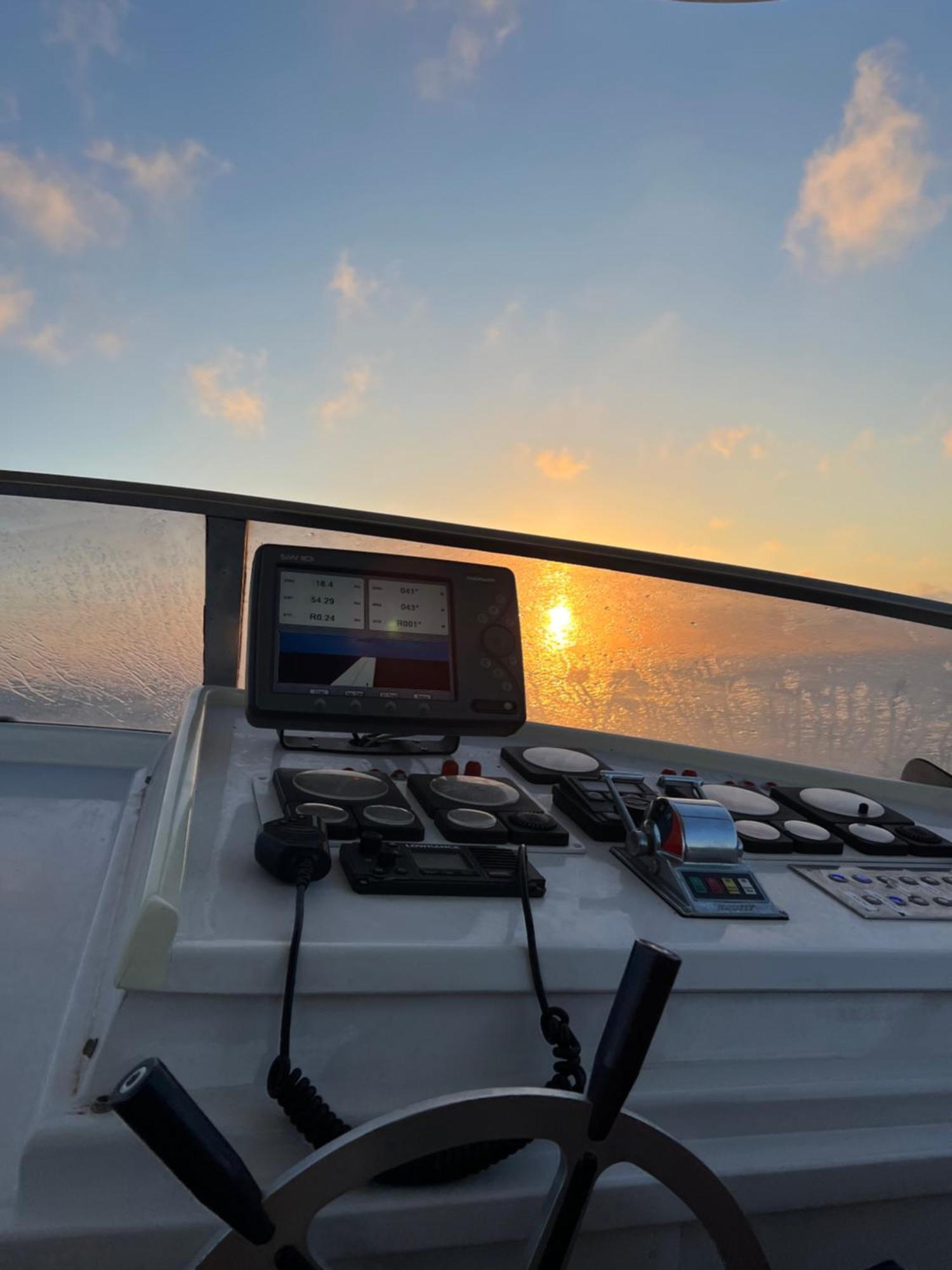 ホテル Riti Yacht Kalkara エクステリア 写真