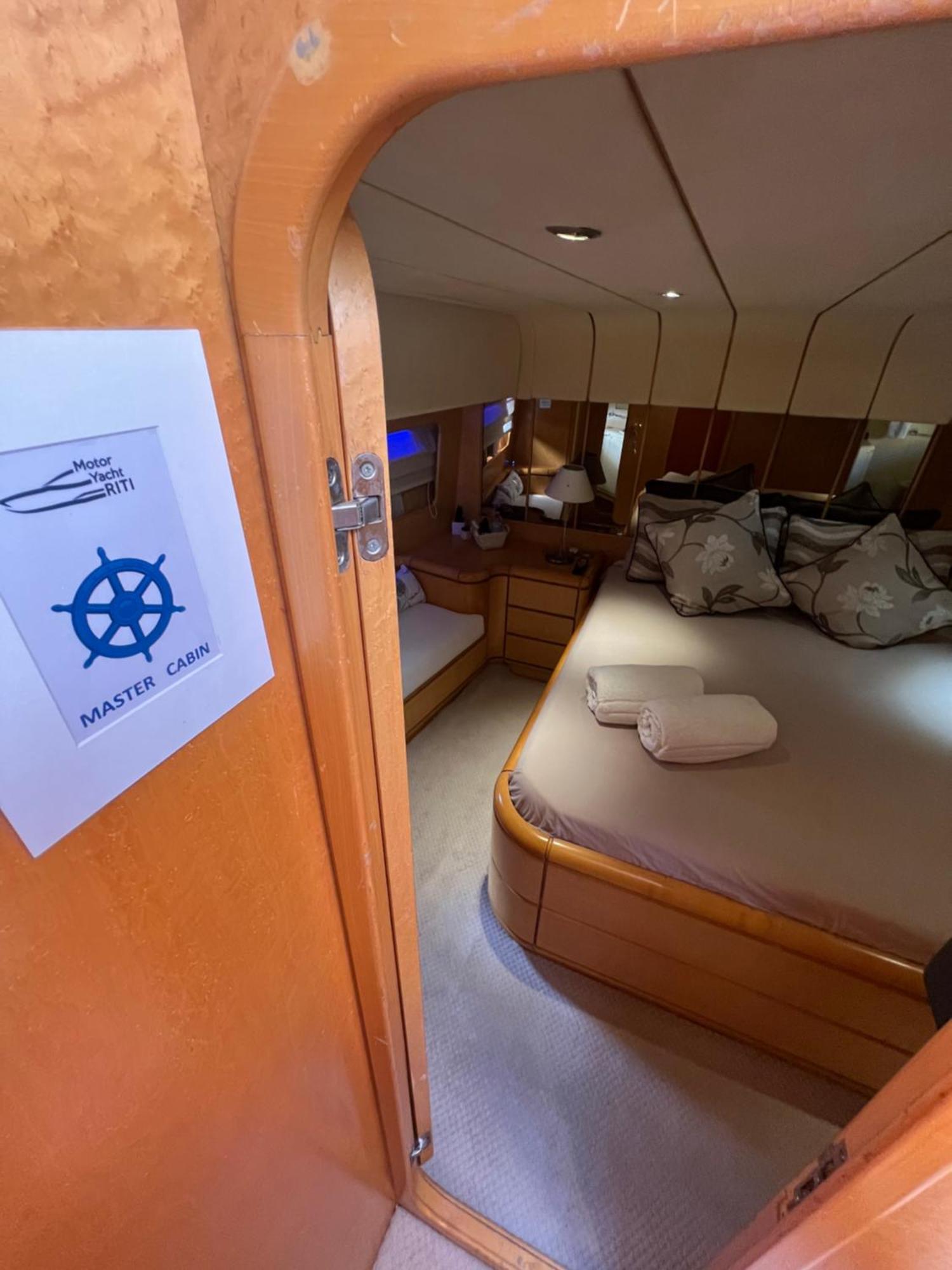 ホテル Riti Yacht Kalkara エクステリア 写真