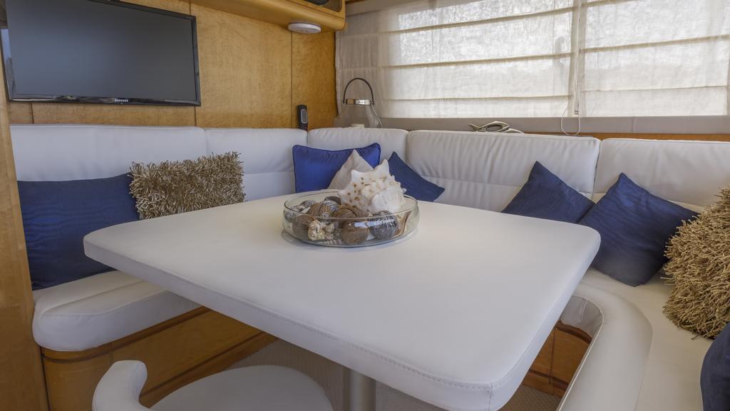 ホテル Riti Yacht Kalkara エクステリア 写真
