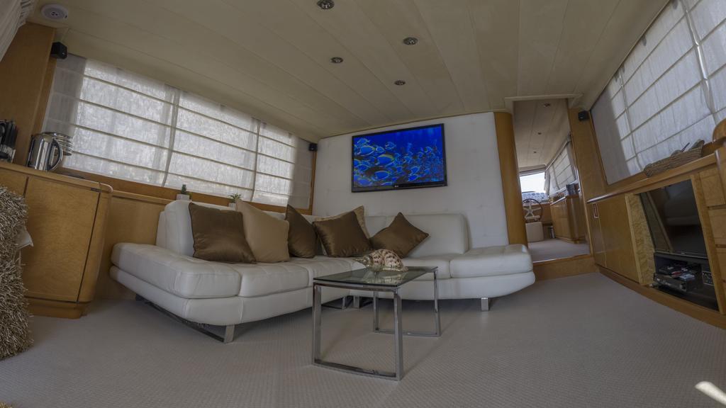 ホテル Riti Yacht Kalkara エクステリア 写真