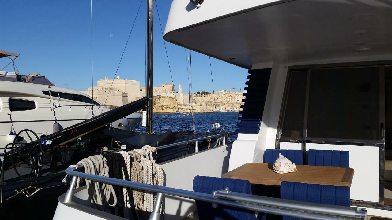 ホテル Riti Yacht Kalkara エクステリア 写真