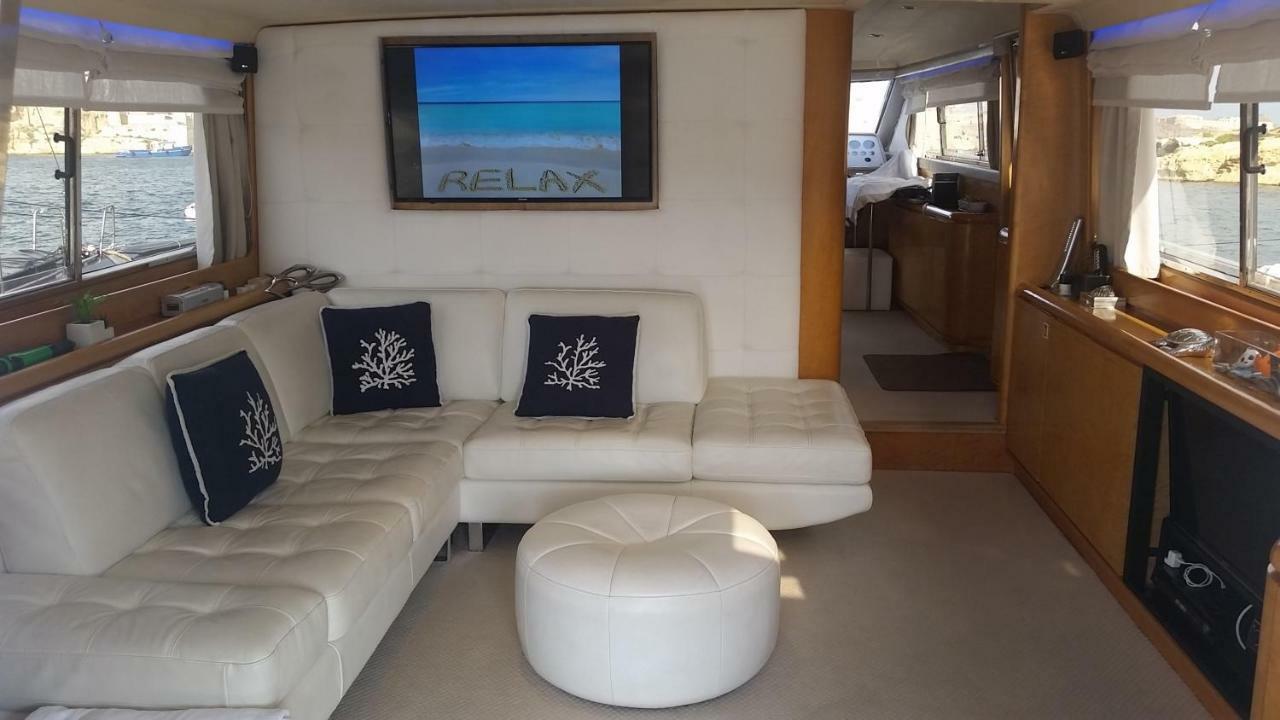 ホテル Riti Yacht Kalkara エクステリア 写真