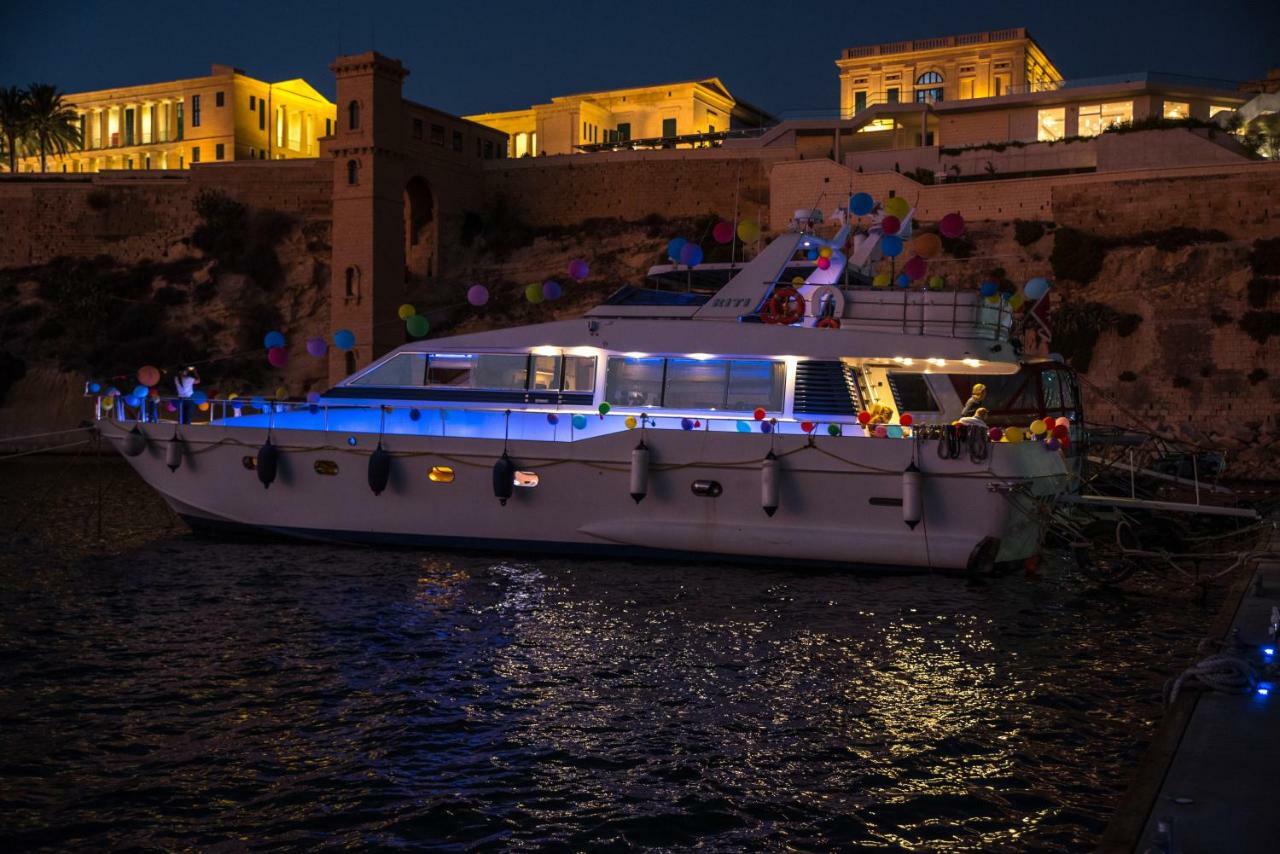 ホテル Riti Yacht Kalkara エクステリア 写真