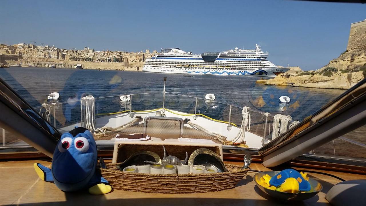 ホテル Riti Yacht Kalkara エクステリア 写真